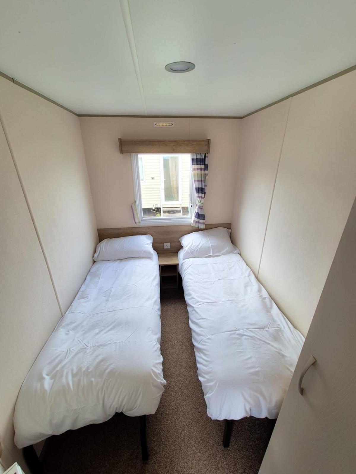 Whitstable - 2 Bedroom Sleeps 6 Seasalter Екстериор снимка